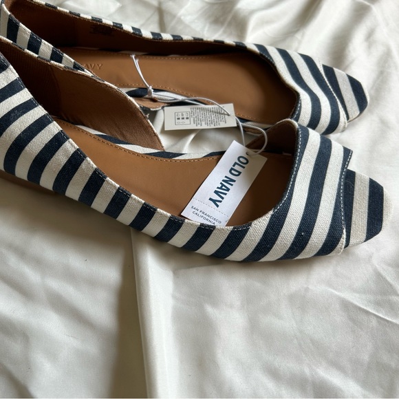 Old Navy Striped Flats: Size 10 - Picture 2 of 6